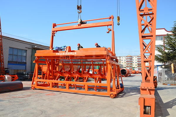 有機廢棄物發酵有機肥翻堆機