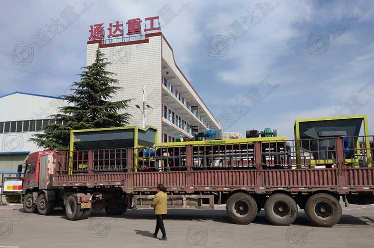 有機肥發酵選擇履帶式翻堆機好用嗎?